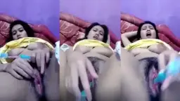 Tubuh Montok Menggoda, Mengocok Penuh Nafsu