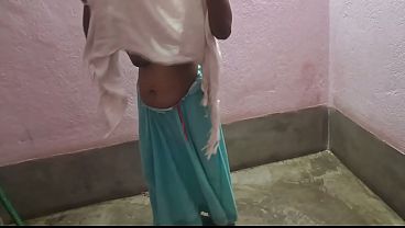 Desi Cewek Super Seksi Baru Jilat Batang Panjang