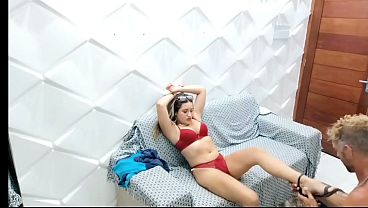 Ibu Mertuaku Yang Masih Muda Sendirian Di Rumah Dan Haus, Aku Datang Dan Dia Langsung Merayuku Untuk Menikmati Pantat Sempitnya Sampai Aku Membanjirinya. Vagninho E Vivi Capetinha.