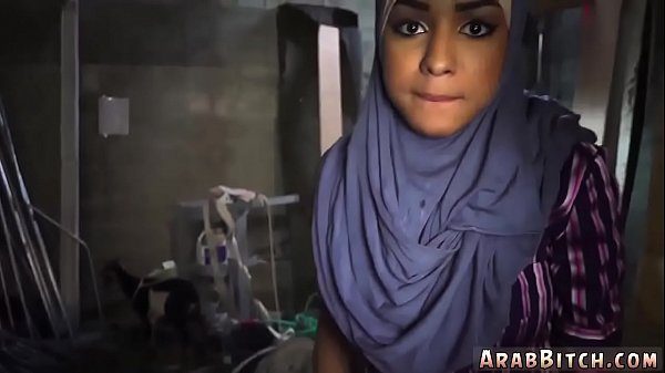 Cewek Arab Abg Sama Janda Muslim Lagi Goyang Bokong Di Titik Booty Drop, 23km Dari Kota, Bikin Makin Pengen