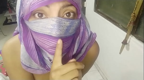 Milf Arab Berhijab Syahwat Menggoda Masturbasi Basah Sembur Di Webcam Langsung