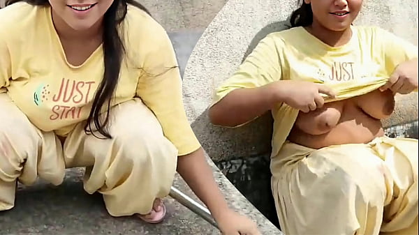 जवान लड़के ने अपनी शादीशुदा भाभी के साथ छत पर जंगी मज़ा लिया, देसी गांव की बहू का आउटडोर सेक्स वीडियो