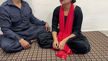 Desi Istri Di Gilir Om-om, Suara Hindi Bikin Makin Panas