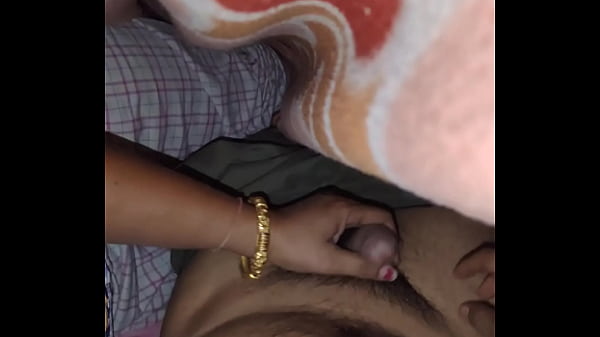 Maa Ke Saath Suhagraat, Jab Badan Ki Aag Aur Chahat Ki Raat Ek Ho Jaye.
