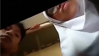 Bokep Indo Skandal Abg Sekolah Grepe-grepean Mesum Di Kelas Sambil Diam-diam