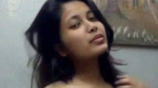 Cewek Desi Bugil Goyang Striptis Sendirian Bikin Makin Greget