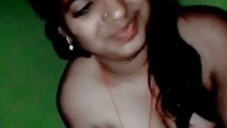 Desi Kampung Randi Kasih Handjob Ke Klien, Video Bikin Makin Erotis