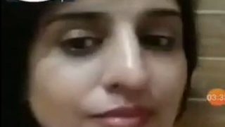 Tonton Video Call Mesum Bhabhi Lahore, Bikin Makin Panas Dan Basah.