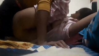 Tonton Video Mesum Tuan Tanah Ngewe Habis-habisan Sama Penyewa, Bikin Ngilu!