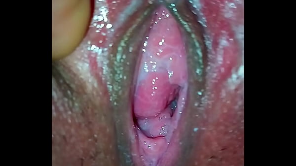 Suami Istri Ngentot Basah, Kontol Gede Masukin Memek Sambil Crot