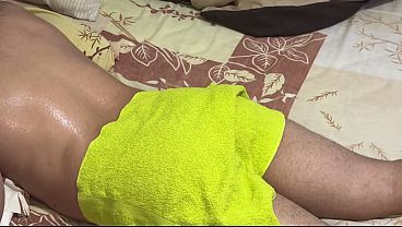 Mertua Montok Bikin Pijatan Panas Buat Mantu, Berakhir Di Ranjang.