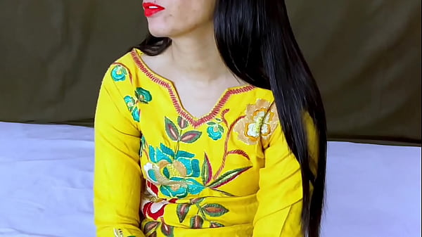 Ibu Tiri Lagi Digoyang Sama Tetangga, Sementara Bapak Lagi Di Kantor.