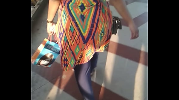 Big Indian Aunty Bokong Goyang Bikin Makin Tegang