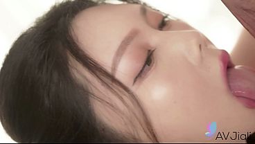 Cewek China Seksi Ban Ban Digeberin Keras Sampe Mampus.