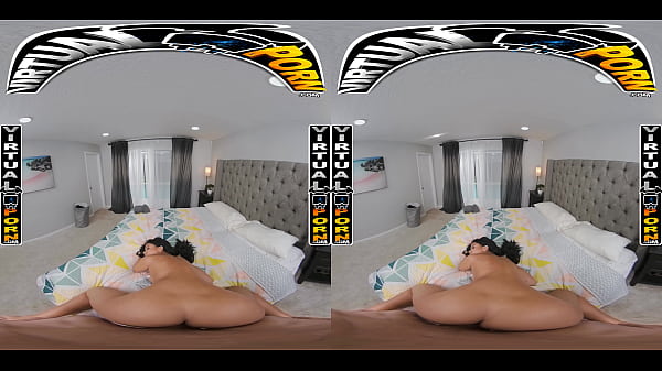 Virtual Porn – Kamu Lagi Mandi, Tiba-tiba Step-sis Ameena Green Ngajak Ngewe Panas