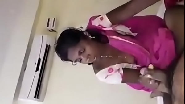 Desi Tante Lagi Ngeblowjob Panas Banget