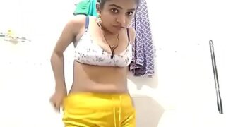 Video Mandi Patna, Cewek Desi Ngentot Basah-basahan Di Kamar Mandi