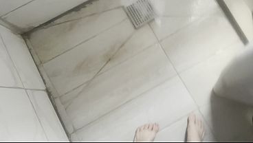 Aku Nemuin Mainan Kontol Ibu Tiri Arab, Lalu Kasi Dia Ngerasain Kontol Asli.