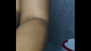 Bokep India, Mami Mertua Mandi, Kamera Tersembunyi, Istri Asli Colmek.