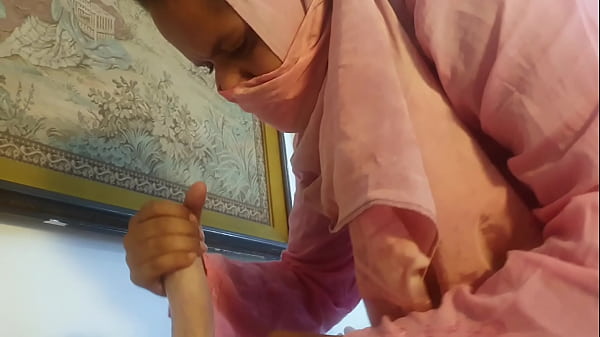 Desi Cewek Digebukin Pijat Beda Kasta, Makin Dalam Makin Nikmat.