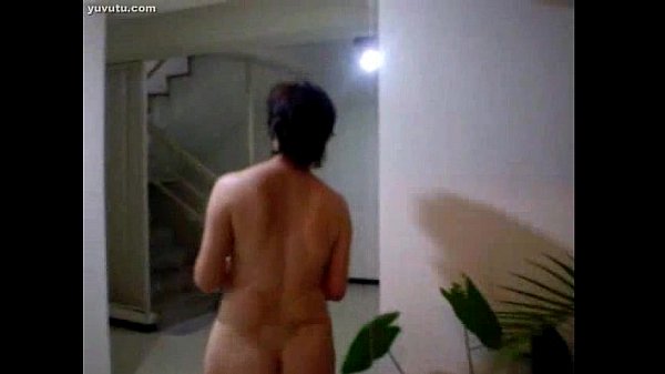 Bokep China Tua, Pantat Montok Siram Tanaman, Air Mancurnya Bikin Nagih